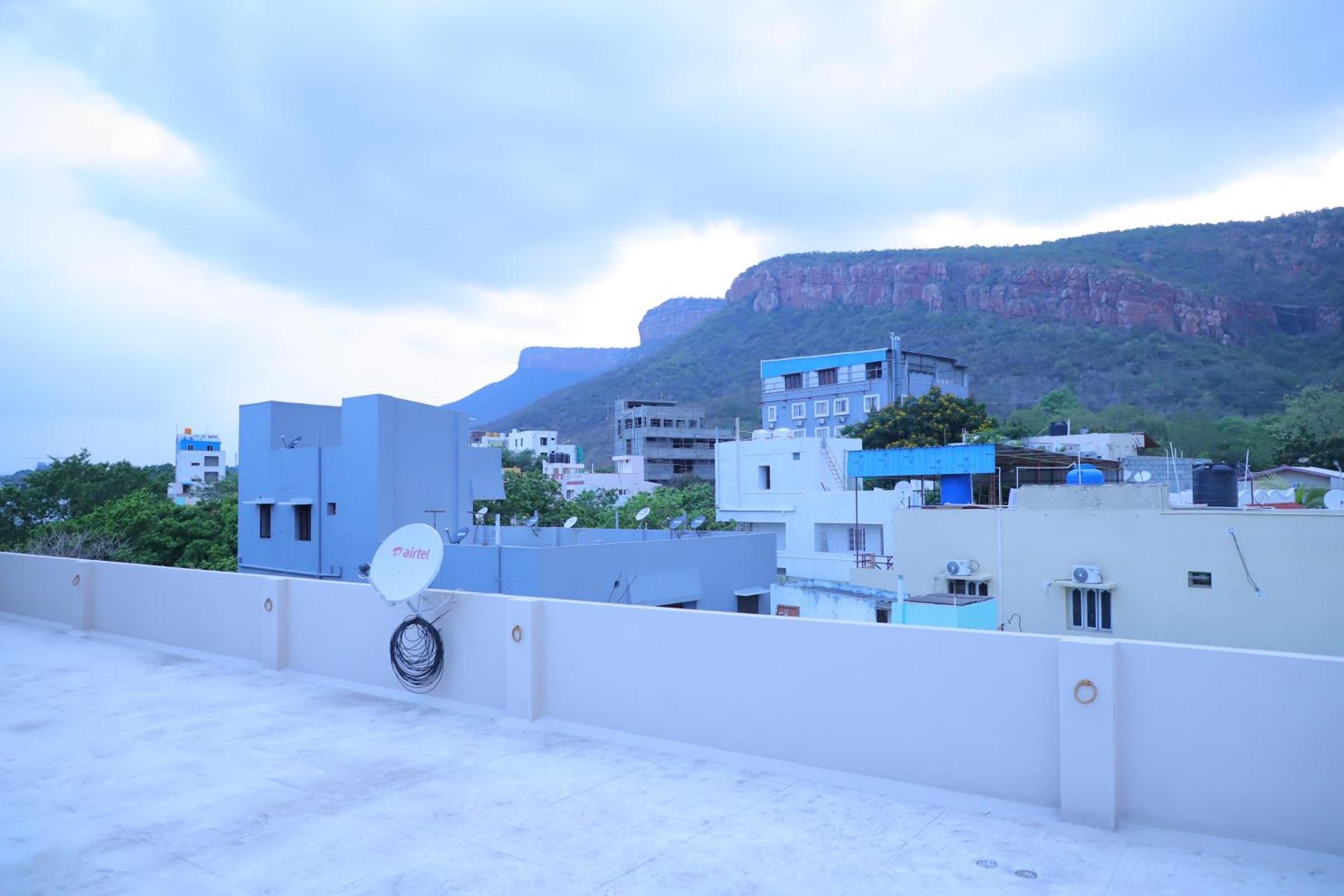 Nanda Mohan Homestay- Luxuries Ac Apartment Close To Alipiri Foothills-Kapila Teertham And Iskcon Temple Tirupati Dış mekan fotoğraf