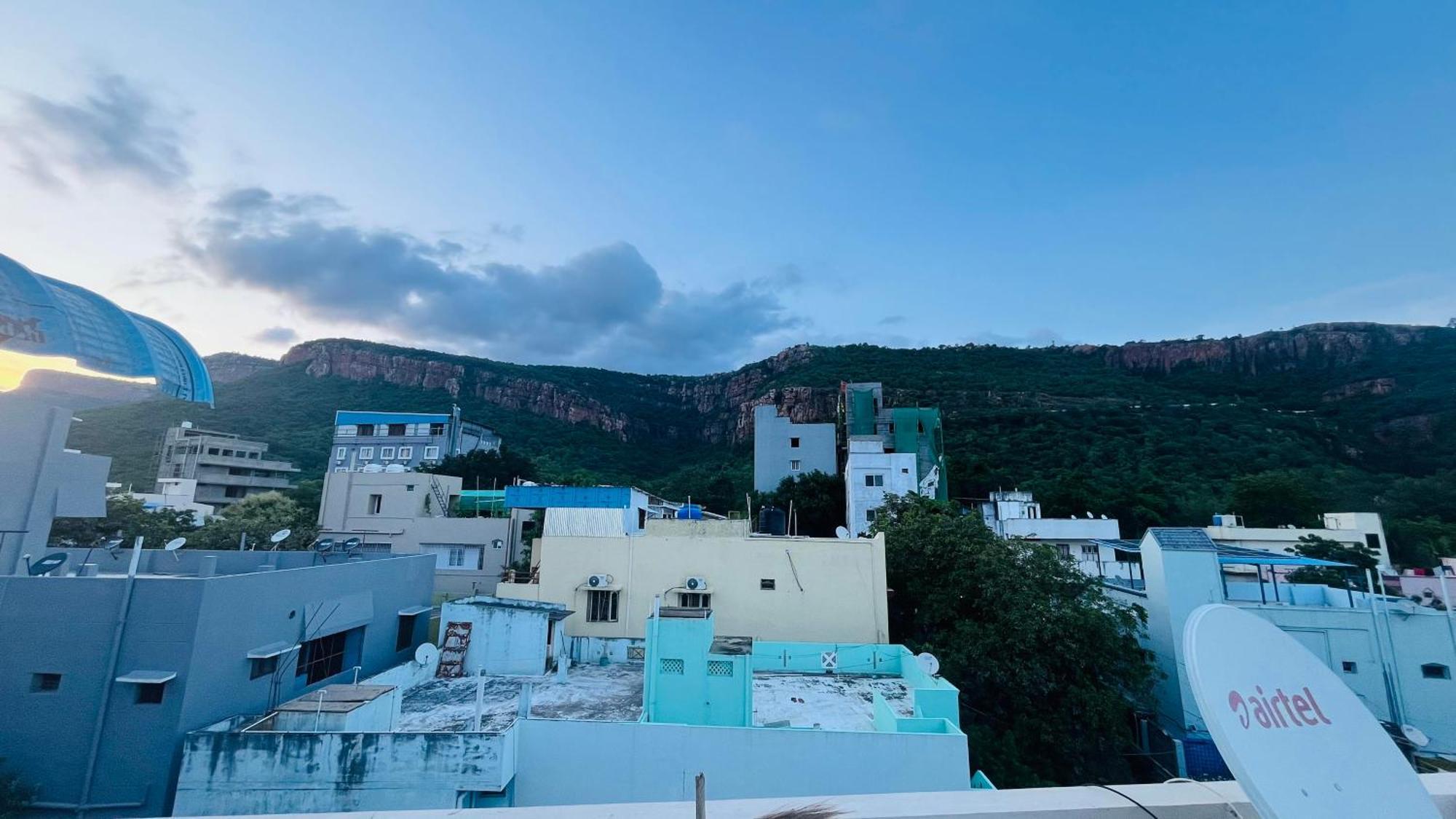 Nanda Mohan Homestay- Luxuries Ac Apartment Close To Alipiri Foothills-Kapila Teertham And Iskcon Temple Tirupati Dış mekan fotoğraf